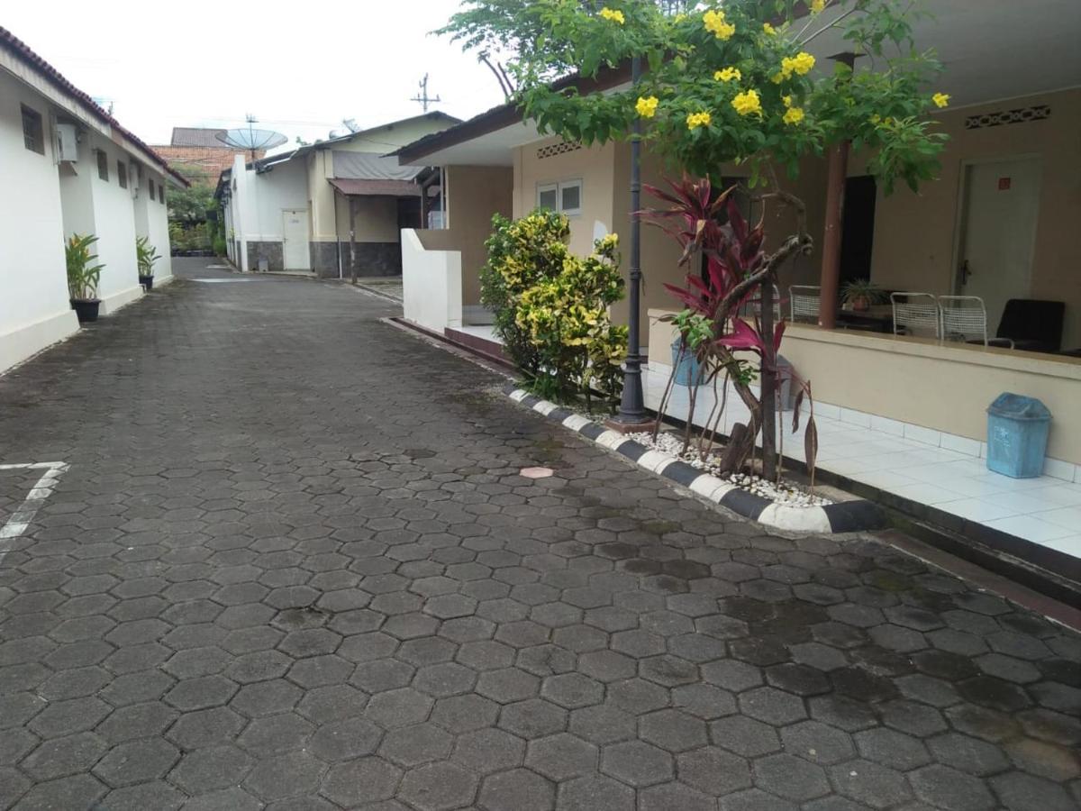 Hotel Besar פורווקרטו מראה חיצוני תמונה