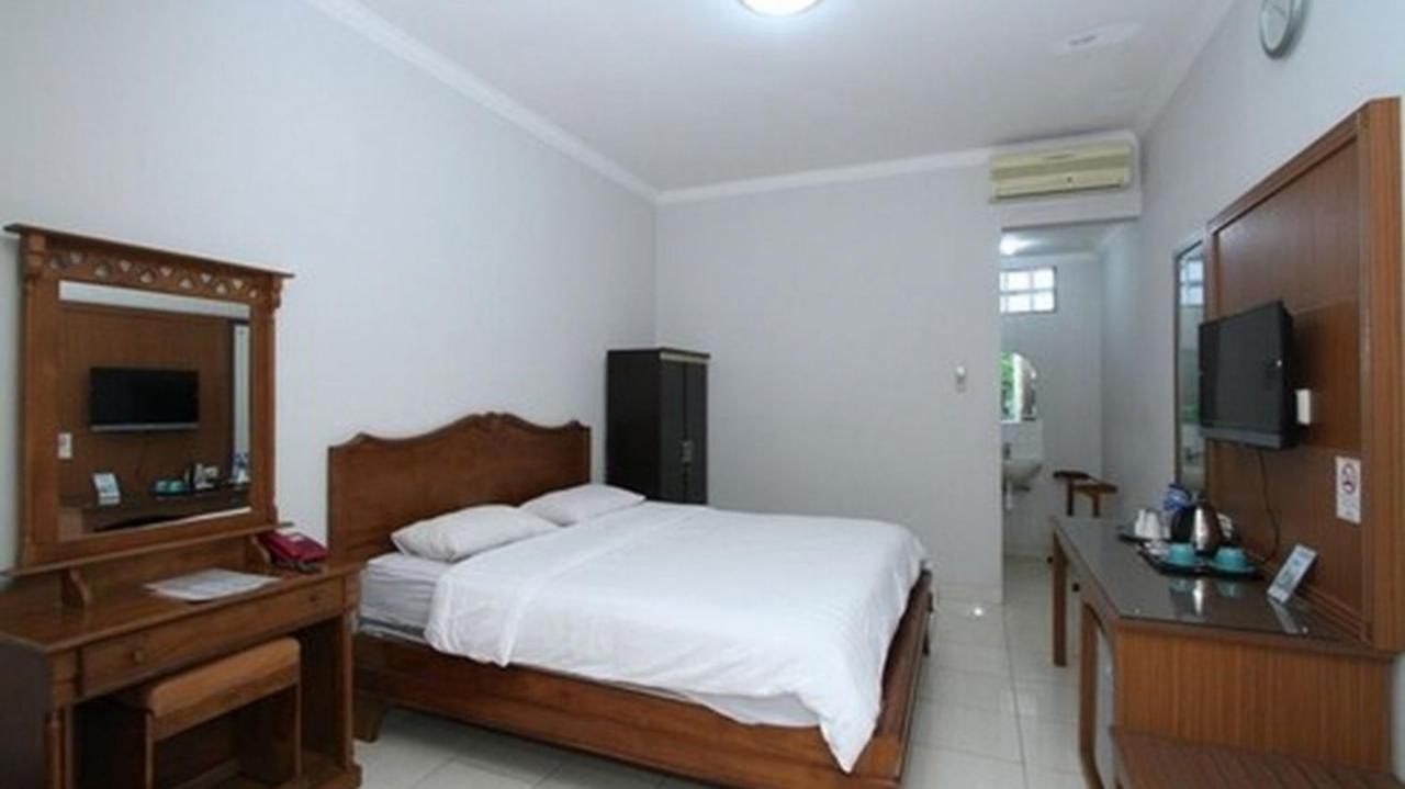Hotel Besar פורווקרטו מראה חיצוני תמונה