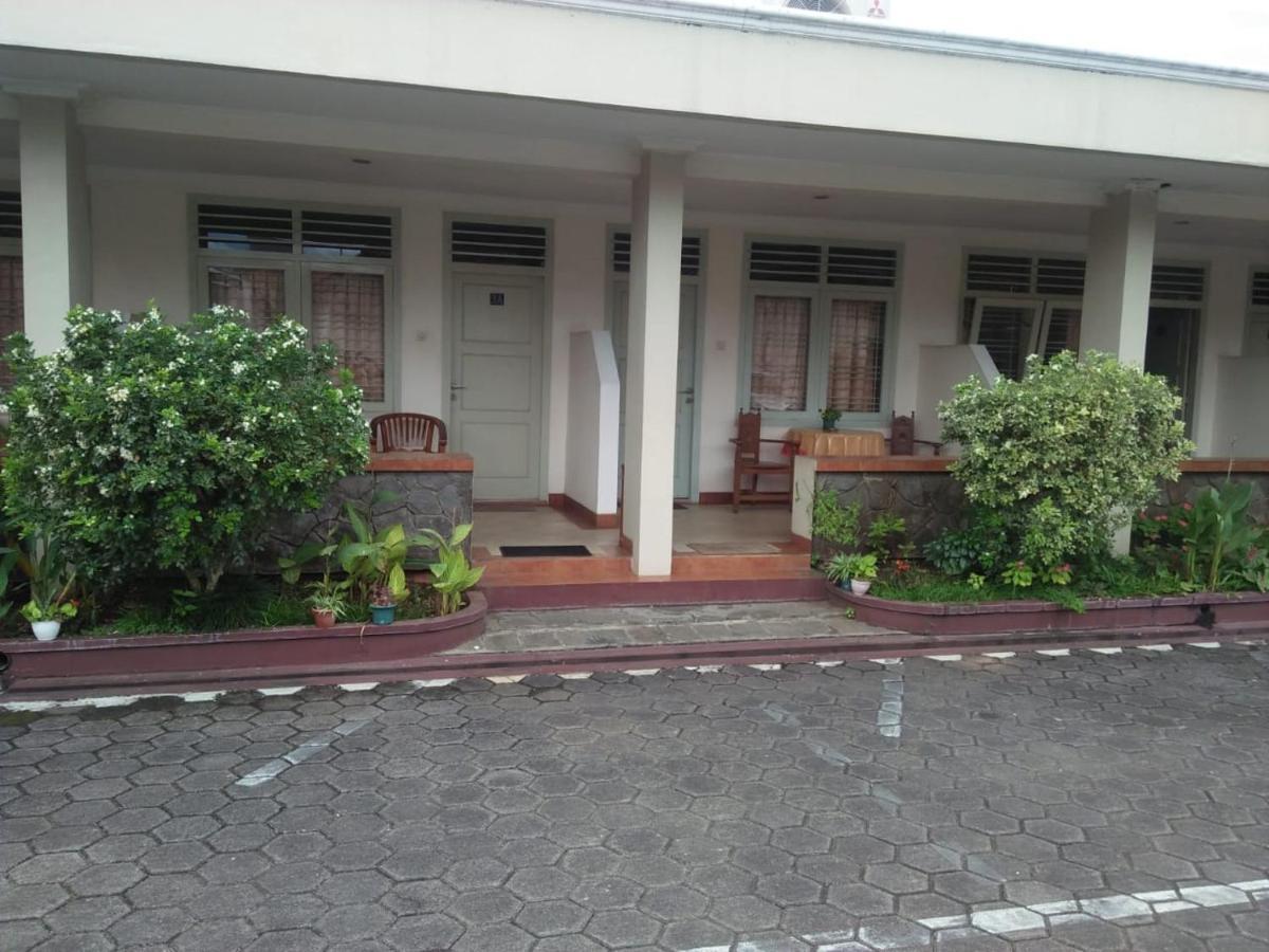 Hotel Besar פורווקרטו מראה חיצוני תמונה