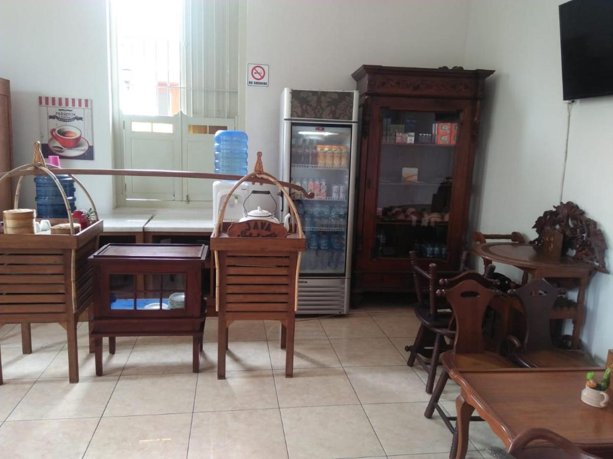 Hotel Besar פורווקרטו מראה חיצוני תמונה