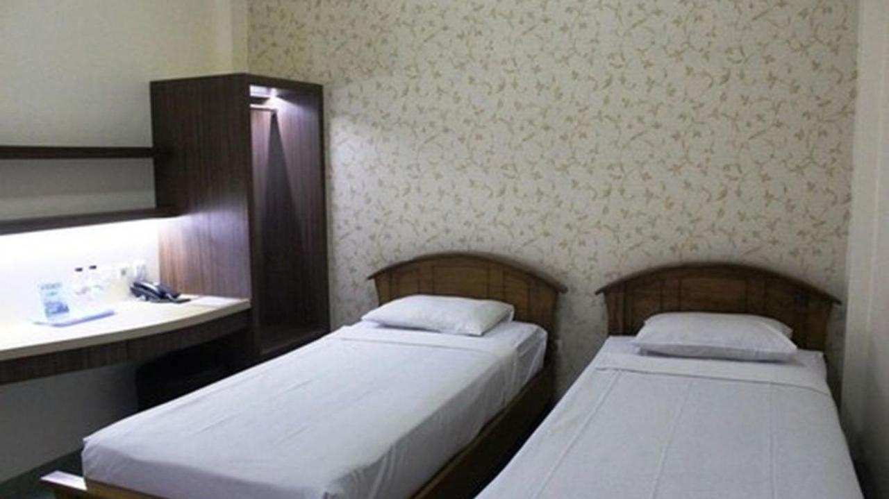 Hotel Besar פורווקרטו מראה חיצוני תמונה