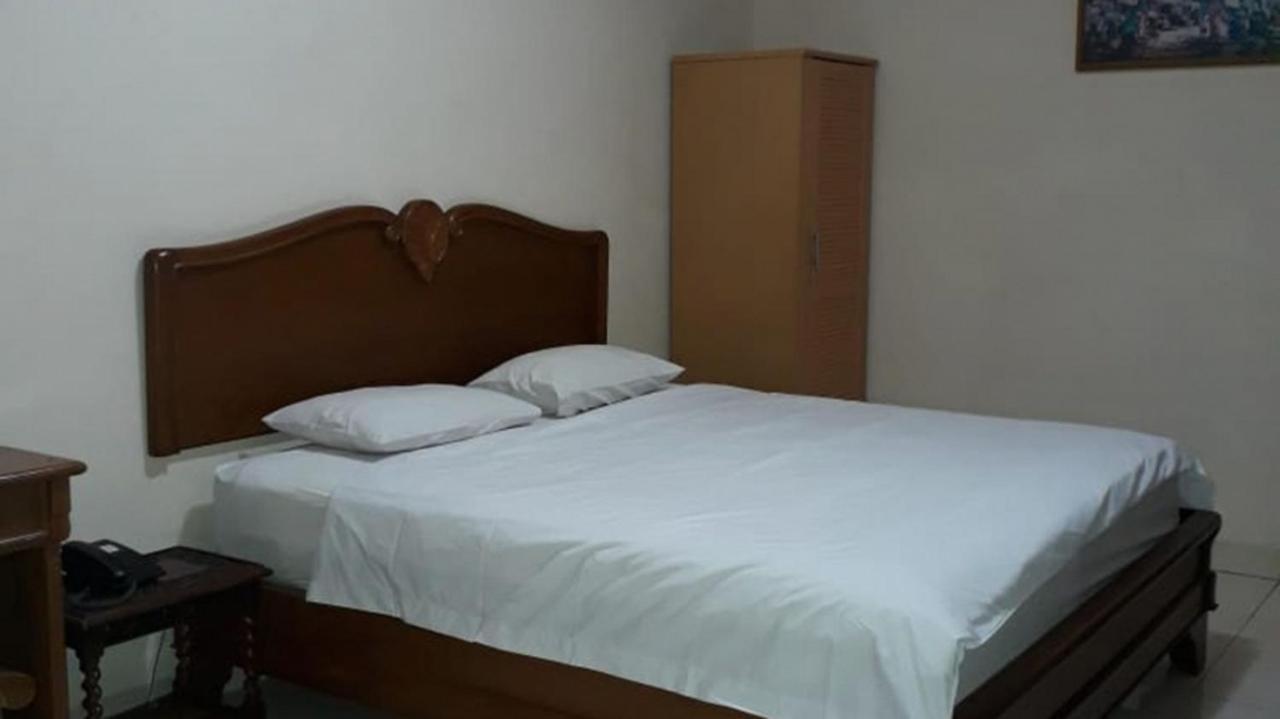 Hotel Besar פורווקרטו מראה חיצוני תמונה