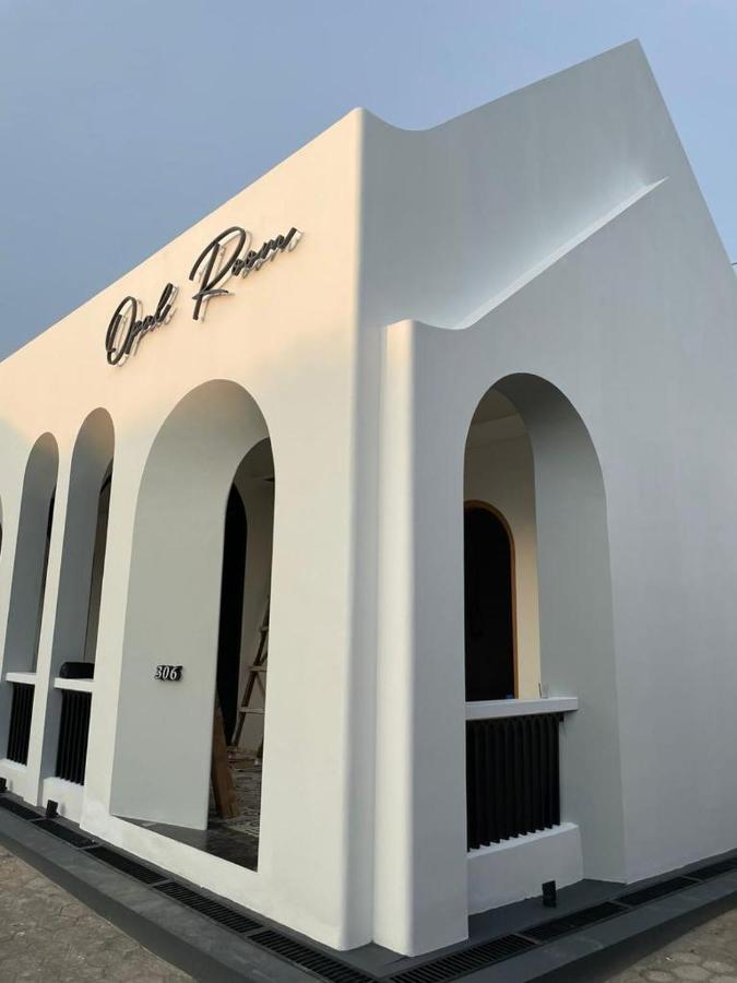Hotel Besar פורווקרטו מראה חיצוני תמונה