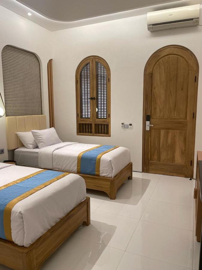 Hotel Besar פורווקרטו מראה חיצוני תמונה