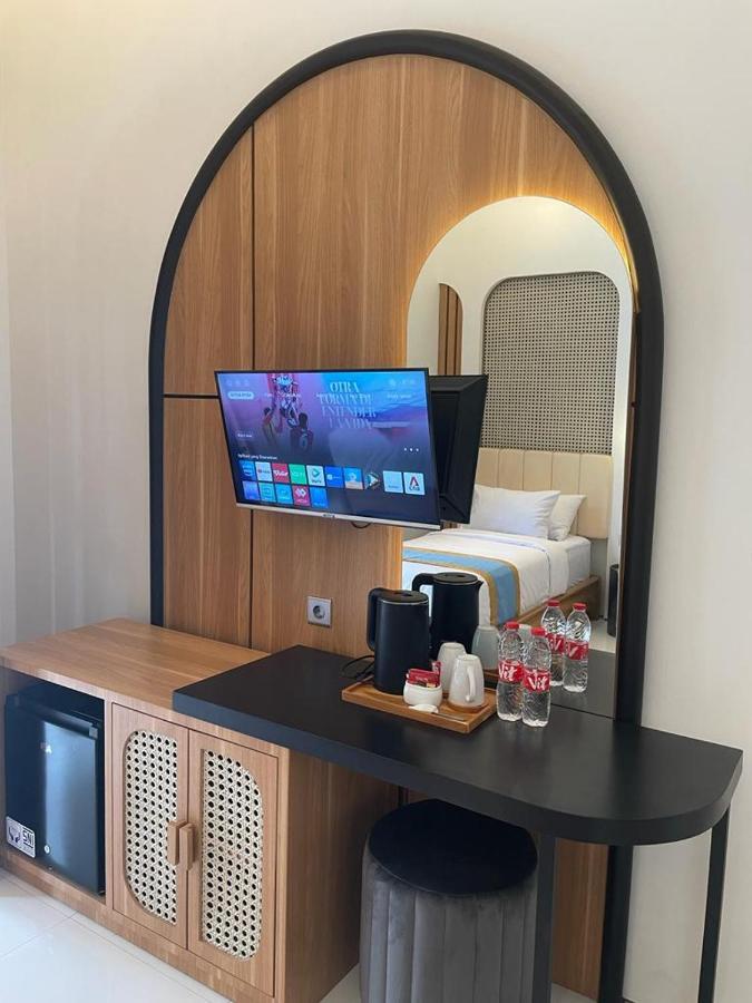 Hotel Besar פורווקרטו מראה חיצוני תמונה