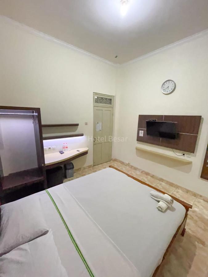 Hotel Besar פורווקרטו מראה חיצוני תמונה