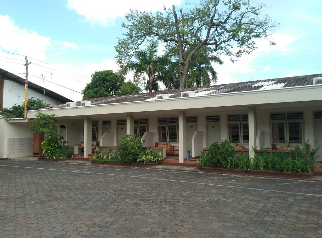 Hotel Besar פורווקרטו מראה חיצוני תמונה